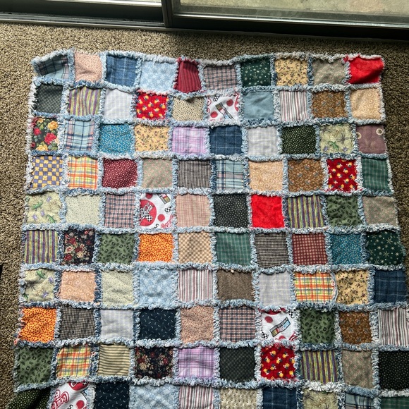 Vintage handmade patchwork quilt blanket throw 🌷🥤🌿 - Picture 3 of 16